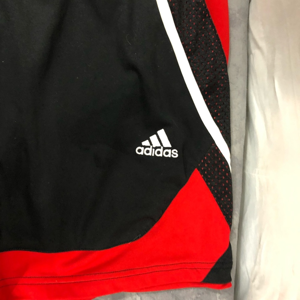 Addias Climalife running shorts  M/L - Picture 2 of 7